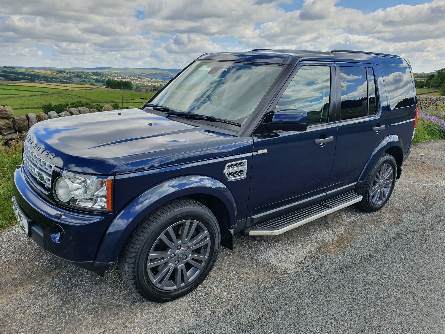 Used LAND ROVER DISCOVERY in Keighley, West Yorkshire